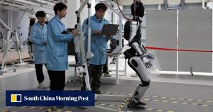 Китайският стартъп за роботика AgiBot сключи сделка за разполагане на 100 робота във фабрики за автомобилни части