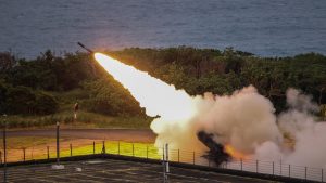 Какво казва макет на американска ракетна установка на паркинг в континентален Китай за конфликт в Тайван?