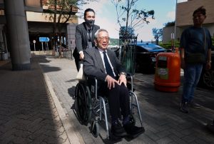 Top Hong Kong Barrister, на 74 г., отрича застрашаването на пътната безопасност от небрежно шофиране
