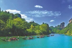 Роден от листа, глина и ритуал: Вдъхновение от традициите