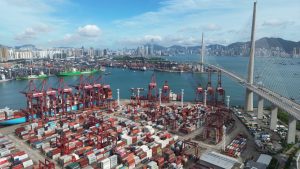 Новото глобално мито от 10% на САЩ ще има „ограничено въздействие“ върху Хонконг: шеф на финансите