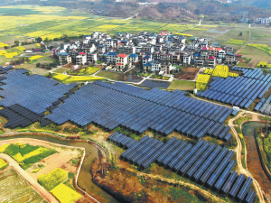 Слънчевият сектор захранва витализиране на селските райони в цялата страна, гледа висококачествен растеж