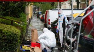 Мъж е обвинен в Германия след смъртоносно намушкане с нож на 13-годишния му син