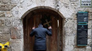 Израелската полиция не позволява на католически лидери да отпразнуват литургия на Цветница в Йерусалим